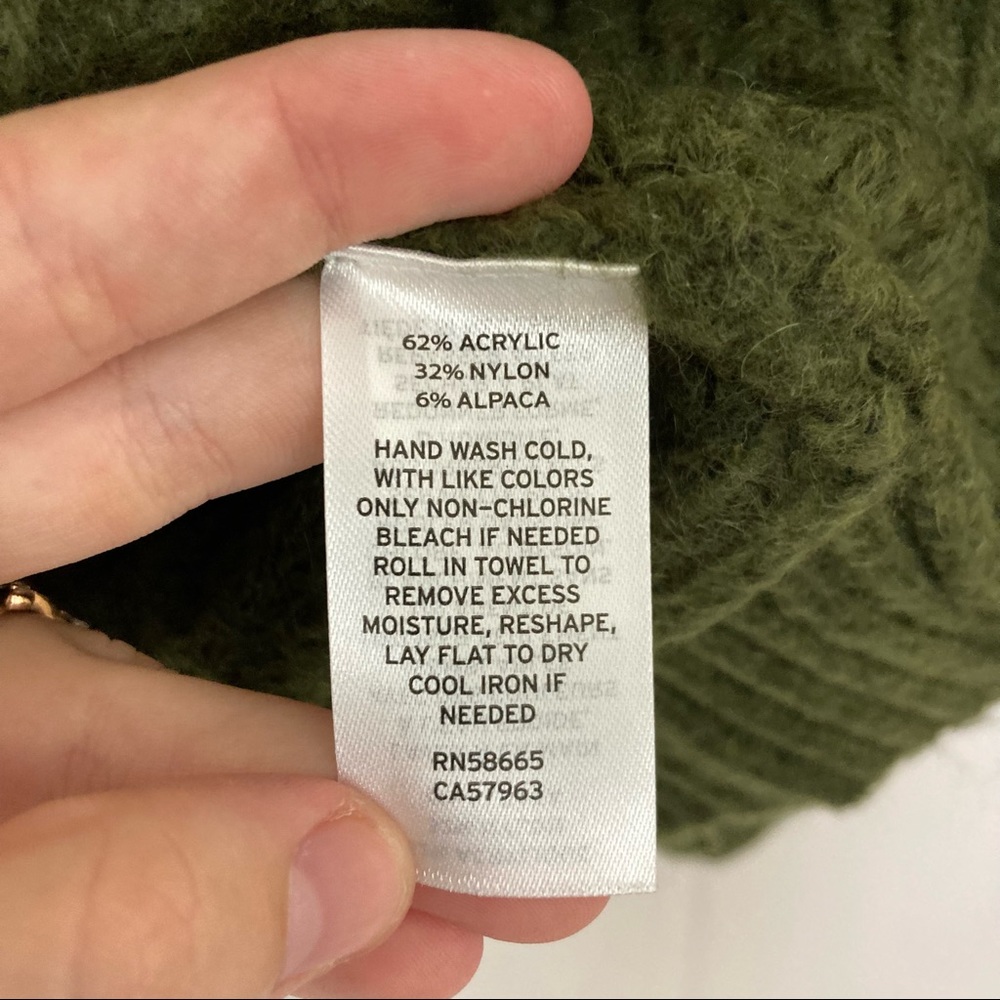NEW Leith Nordstrom Women’s Olive Green Soft Turtleneck Sweater NWT - Picture 6 of 7